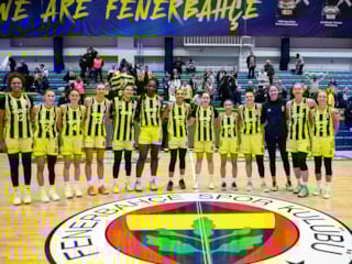 Fenerbahçe'den Nesibe Aydın'a 30 sayılık fark