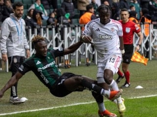 Eski hakemler,  Kocaelispor - Beşiktaş maçının tartışmalı pozisyonlarını yorumladı