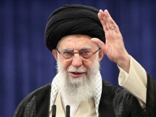 İran devrimini mutlak otoriteye dönüştüren lider: Ali Hamaney'in portresi