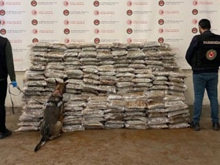 Gümrükler Muhafaza Ekipleri'nden 3 ayrı narkotik operasyonu