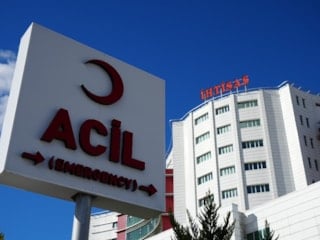 Kırıkkale'de dolmuşta tartıştığı genci bıçakla yaralayan kadın gözaltına alındı