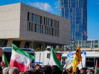 İran’ın Ankara Büyükelçiliği’nde bayraklar yarıya indirildi