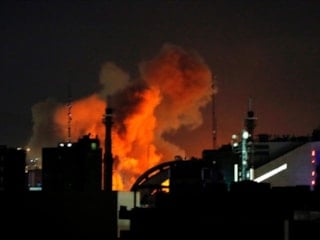 İsrail, İran'a yeni saldırı dalgası başlattı