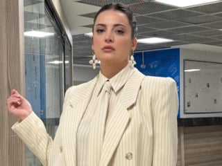 Oyuncu İrem Sak'ın son görüntüsü hamilelik iddialarını gündeme getirdi