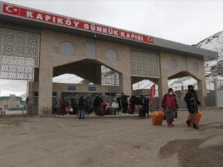 Türkiye-İran sınır kapılarında günübirlik yolcu geçişleri durduruldu