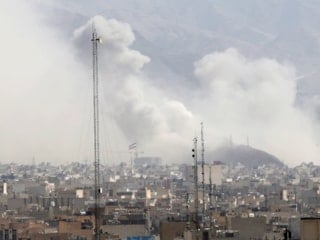 Axios: İran'a yönelik saldırı bir haftalık ertelemeyle gerçekleşti