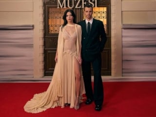 Masumiyet Müzesi'nin Füsun'u Eylül Lize Kandemir’den Demet Akalın'a cevap verdi