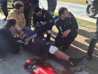 Antalya'da 'selam verme' tartışması: Bir kişi bıçaklandı