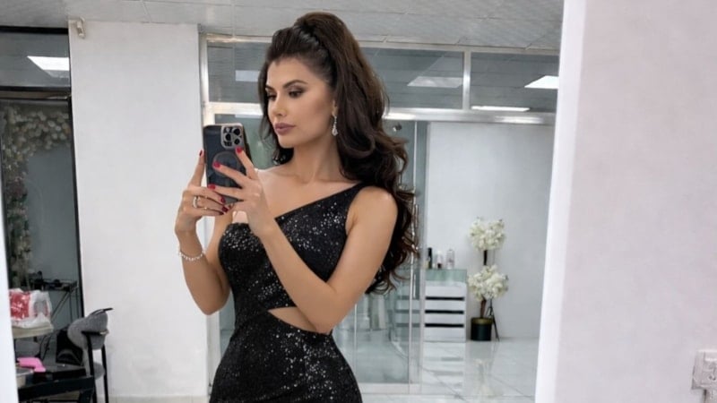 Şarkıcı Hatice cam sildi! Onu gören herkes korkuttu