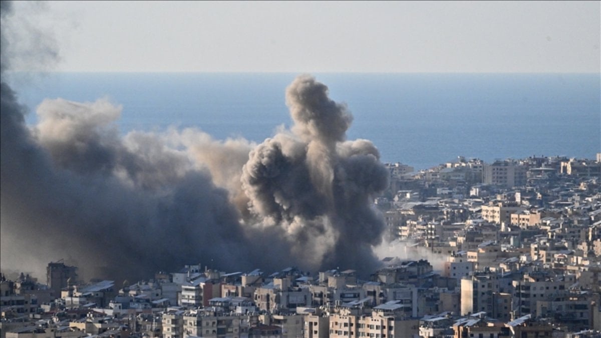 İsrail, Beyrut'ta Hizbullah'a bağlı bir radyo binasını hedef aldı