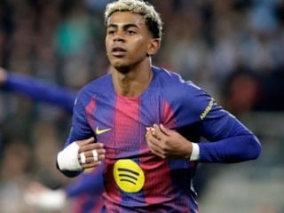 Lamine Yamal tarzını tazeledi: İşte yeni saçları