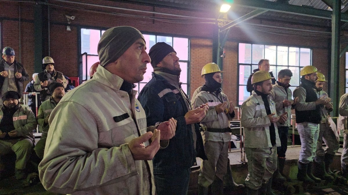 Zonguldak’ta 263 madenci facianın 34. yılında dualarla anıldı