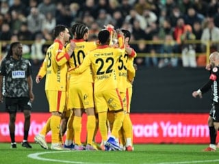 Alanyaspor'u iki golle geçtiler! Galatasaray, lider olarak çeyrek finale çıktı