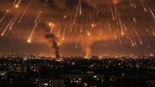 İran, İsrail ve ABD üslerine saldırılarını sürdürüyor: 500'ün üzerinde füze ateşlendi