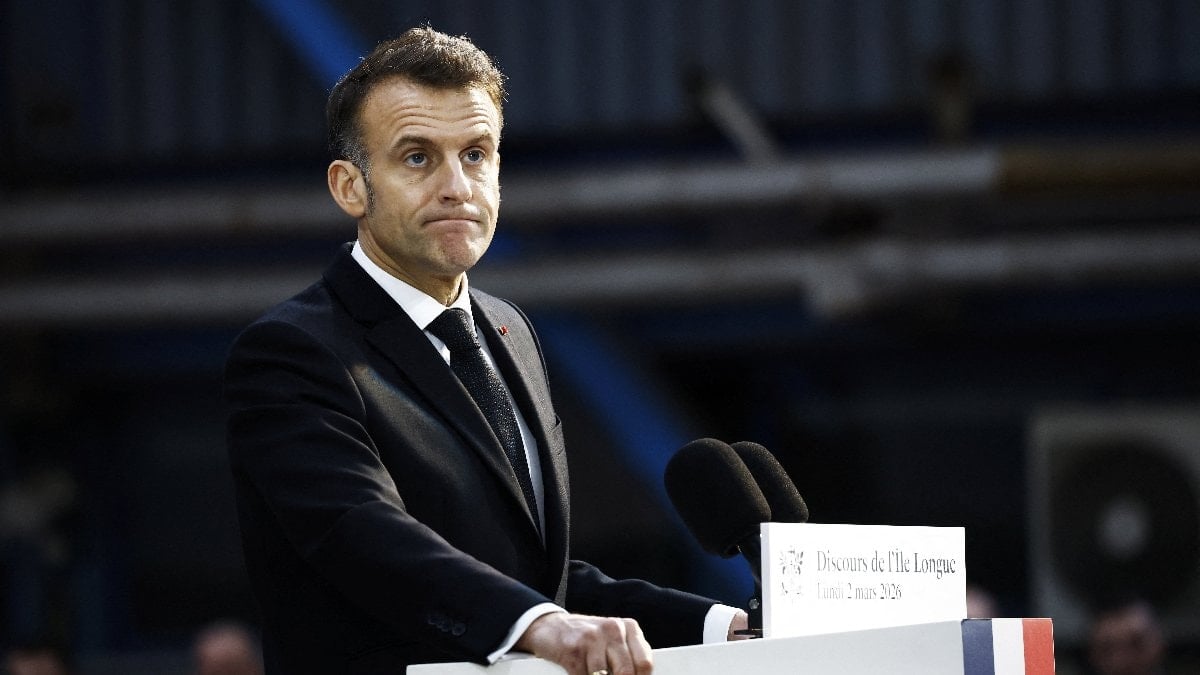 Emmanuel Macron: İran'a yönelik saldırılar uluslararası hukuka aykırı