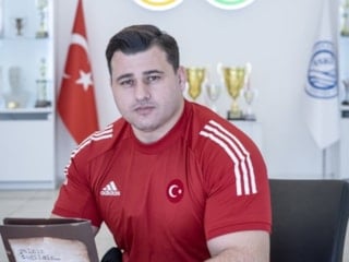 Rıza Kayaalp, "geçmişe yolculuk" yaptı