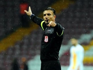 Gaziantep FK - Fenerbahçe maçının VAR'ı Özgür Yankaya oldu