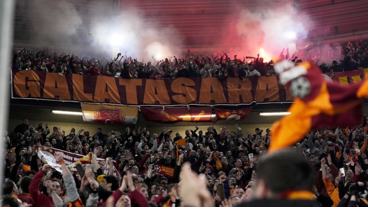 UEFA, Galatasaray'a ceza verilmesinin nedenlerini açıkladı