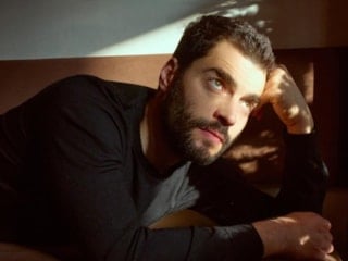 Veliaht'ın Timur'u Akın Akınözü'nden itiraf: 9 yıldır kırmızı et yemiyorum