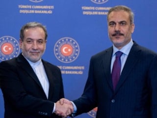 Hakan Fidan, Abbas Arakçi ile görüştü: Türkiye'nin füze tepkisini İran'a iletti