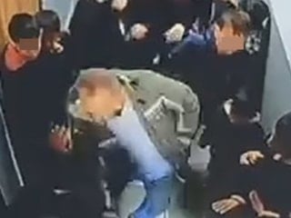 Van'da 8 yaşındaki öğrenci okul koridorunda darbedildi