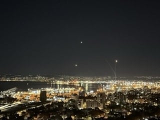 İran'dan İsrail'e misilleme saldırıları başladı