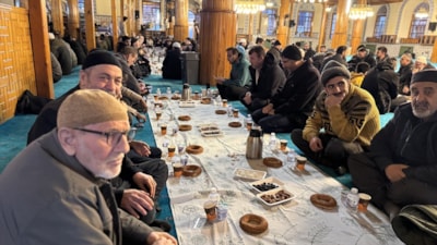 Konya’da tarihi camide 'Ümmet İftarı' geleneği yaşatılıyor
