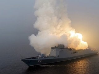 Kuzey Kore, dev savaş gemisinden stratejik füze denemesi gerçekleştirdi