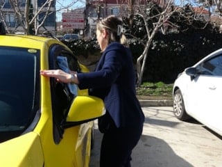 Isparta’da taksi şoförü kadın, zam talebi sonrası işsiz kaldığını iddia etti