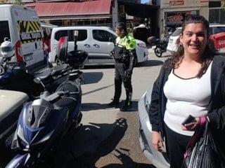 Antalya'da plakayı kağıtla kapattı, 140 bin TL ceza yedi: Kasktan ceza yiyin