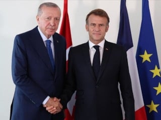 Cumhurbaşkanı Erdoğan, Emmanuel Macron'la görüştü