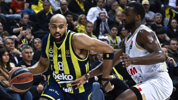 Fenerbahçe evinde Monaco'yu rahat geçti