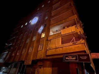 Diyarbakır’da kolonlarından ses gelen apartman tahliye edildi