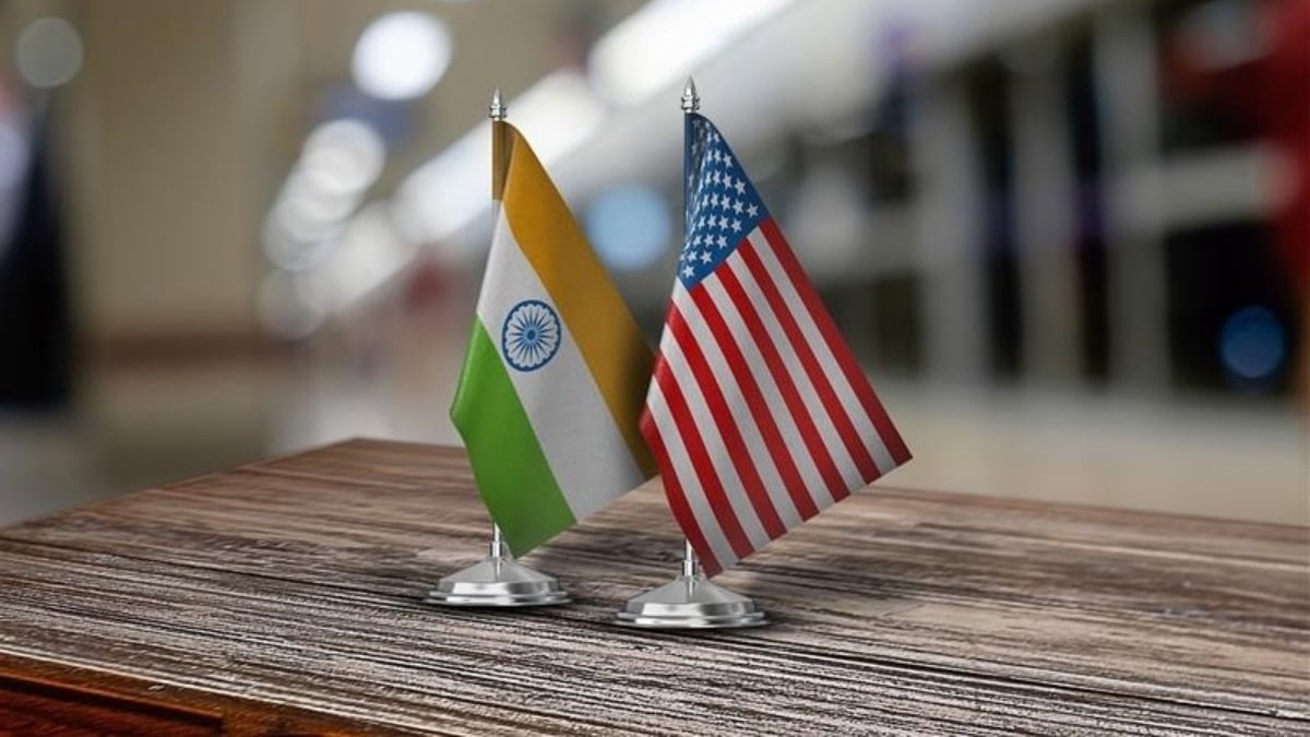 ABD'den Hindistan'ın Rus petrolü alımına geçici izin