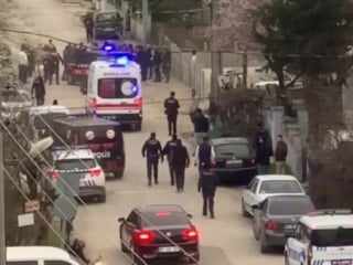 Düzce'de silahlı kavga: 2’si silahla 3 yaralı