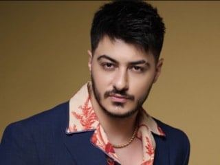 Semicenk hastaneye kaldırıldı! Kafasına 7 dikiş atıldı