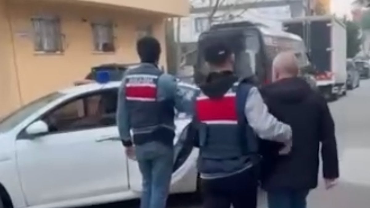 İstanbul merkezli yasa dışı bahis operasyonu: 26 milyar 532 milyon 385 bin 74 TL işlem hacmi tespit edildi