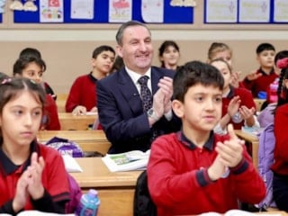 Sultanbeyli Belediyesi’nden öğrencilere güvenli dijital oyun ve eğitim desteği