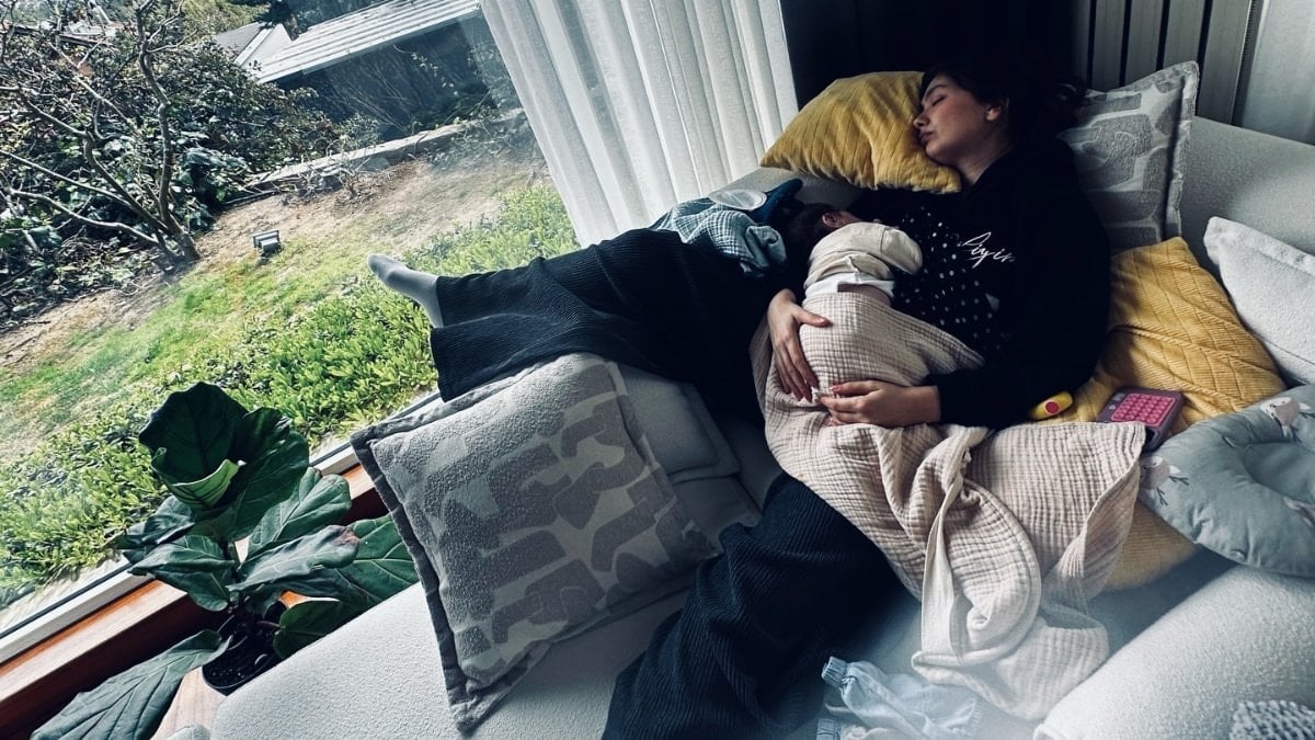 Neslihan Atagül'den duygusal kutlama: Oğlu 1 yaşına girdi