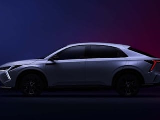 Honda'nın ikonik hibrit modeli Insight, elektrikli olarak geri döndü