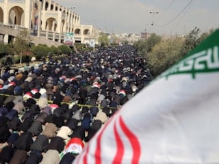 Savaşın gölgesindeki Tahran'da cuma namazı