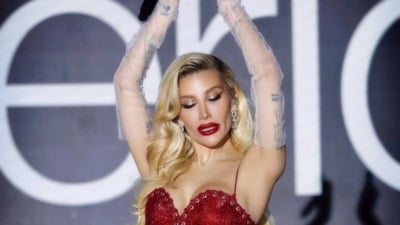 Burcu Güneş ve İrem Derici birbirine girdi! Ağır sözler var