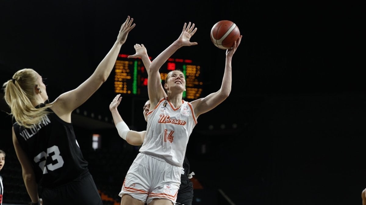 ÇBK Mersin, Beşiktaş'ı mağlup etti