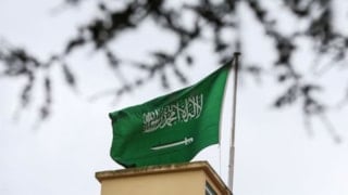 Suudi Arabistan: Prens Sultan Üssü'ne atılan balistik füze engellendi