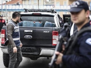 Ankara'da sosyal medyada, 'silahlı fotoğraf' paylaşanlara operasyon: 26 kişi gözaltında