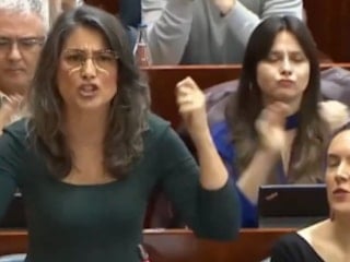 İspanyol siyasetçi Bergerot: Netanyahu ve Trump'ın ilk hedefi bir kız okulu oldu