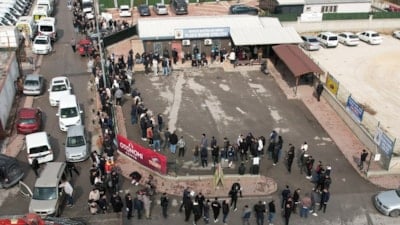 Ülke genelinde APP plaka paniği: Ceza korkusuyla kuyruklar oluştu