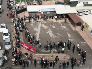 Ülke genelinde APP plaka paniği: Ceza korkusuyla kuyruklar oluştu