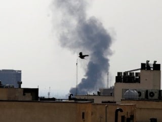 İran'ın başkenti Tahran'dan patlama sesleri yükseliyor