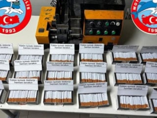 Aydın’da durdurulan araçta 3 bin 600 kaçak makaron ele geçirildi